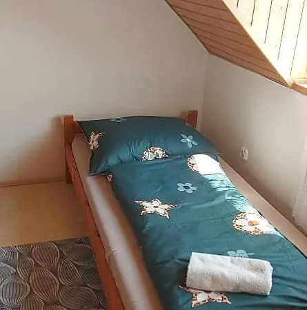 Visszavar-lak Privat Berlemeny Guest house Badacsonytomaj