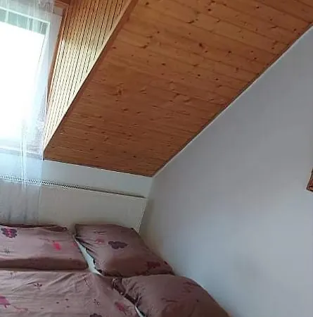 Visszavar-lak Privat Berlemeny Guest house Badacsonytomaj