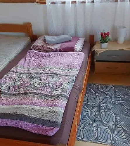 Visszavar-lak Privat Berlemeny